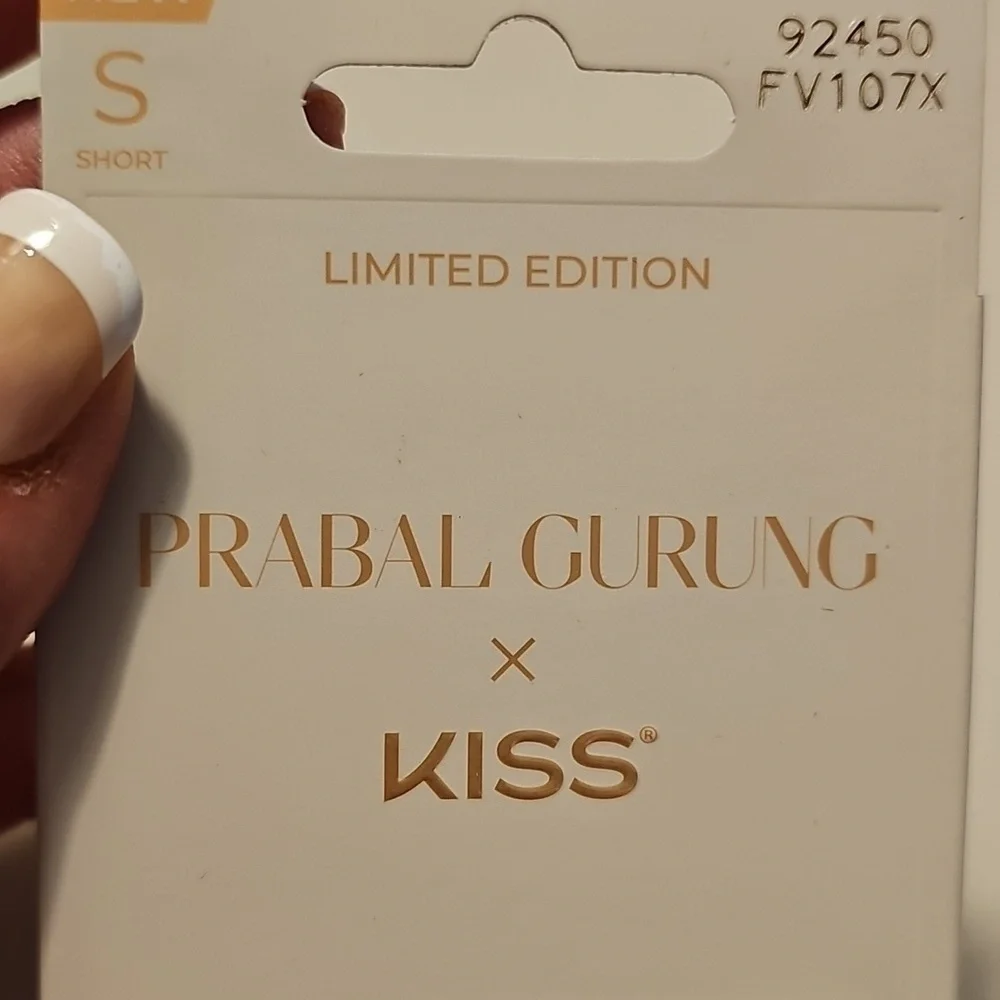 Limited Edition Prabal Grunge X Kiss Nails•28 Nails•Glue Included